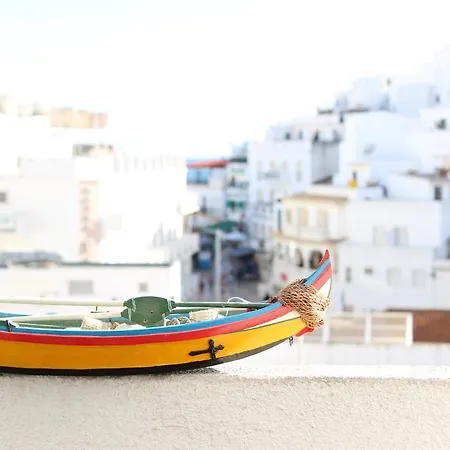 旅馆 阿尔布费拉丰简旅馆 *