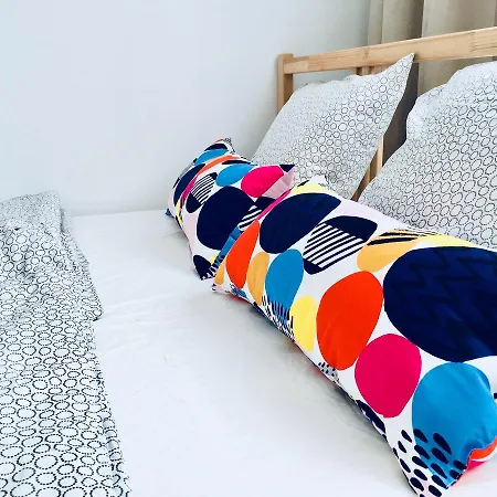 阿尔布费拉丰简旅馆 旅馆 *