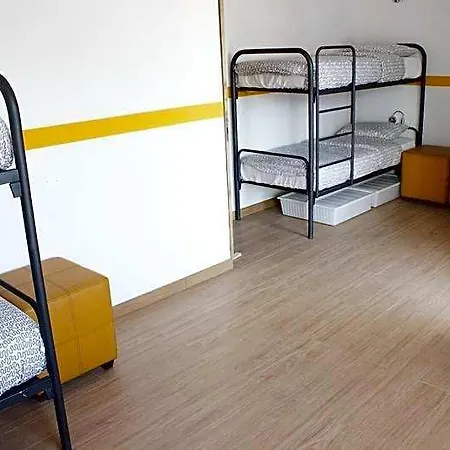 Rich & Poor Hostel *